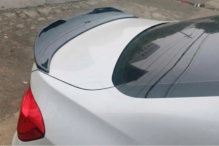PSM-Style Spoileri (F30/F80, Kiiltävä musta) F30/F31 2012-2019
